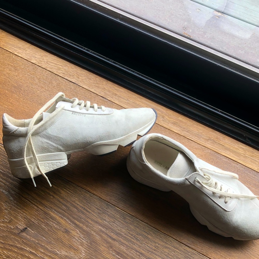 Axel Arigato Suede Cream Sneakers Sz 8.5 / 39